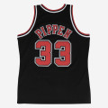 Scottie Pippen 1997-98 Swingman Jersey - Chicago Bulls