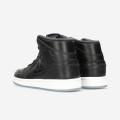 Air Jordan 1 Retro Mid