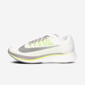 Nike Zoom Fly W
