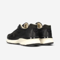 New Balance M990