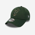 New Era Milwaukee Bucks Shadow Tech 9FORTY Cap