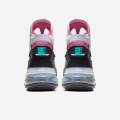 Nike Air Max 720 Saturn