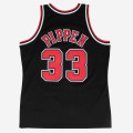 Scottie Pippen 1997-98 Swingman Jersey - Chicago Bulls