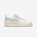 Nike Air Force 1 07' LV8