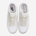 Nike Air Force 1 07' LV8