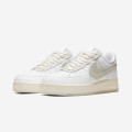 Nike Air Force 1 07' LV8