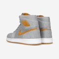 Air Jordan 1 Retro High Flyknit