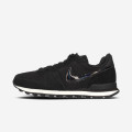 Nike Internationalist